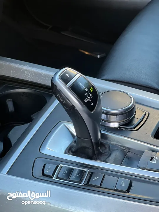 BMW Xdrive 30d ام باكج اصل داخلي وخارجي