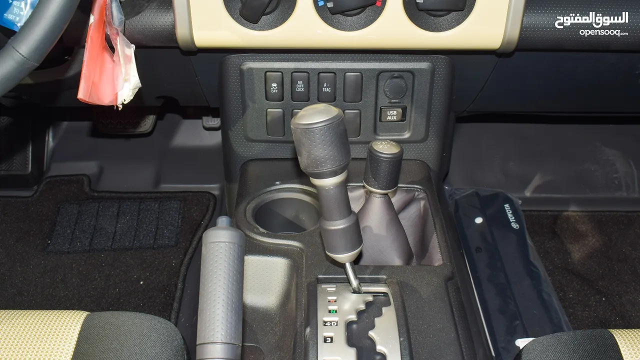 Toyota FJ 4.0L Final Edition 8 Airbag and JBL model 2023
