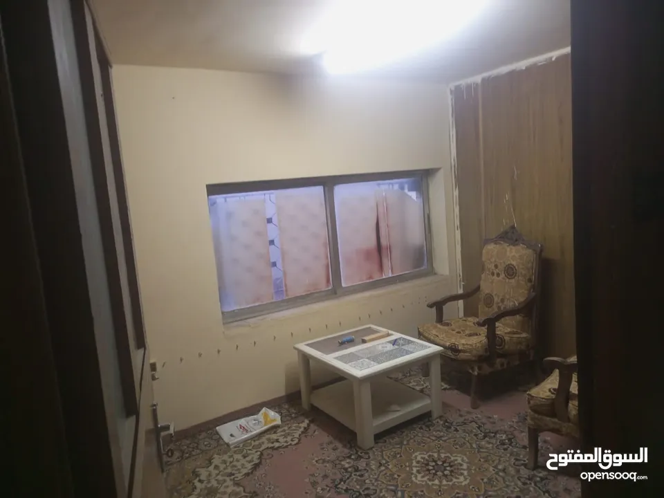 مخازن عدد اثنين للبيع  مساحه كل واحد 48 وسده 45 يعني 90 متر للاستفسار ويصلح صناعي وغذاىي الموقع اهل