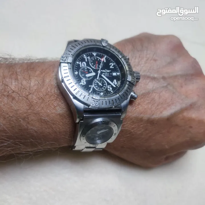 ساعة بريتلنج مع UTC