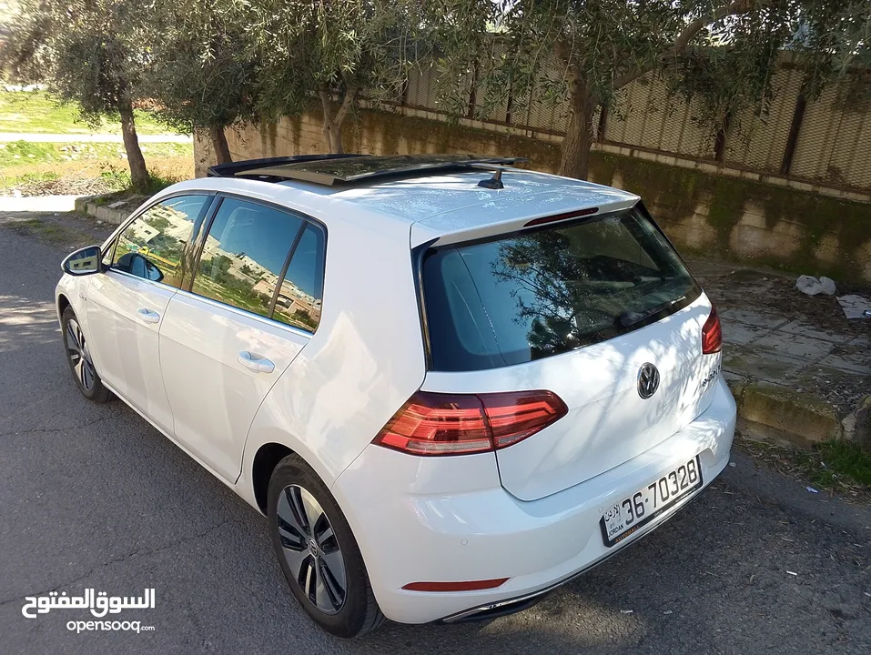 VW e-golf 2019 91%فحص اوتوسكور
