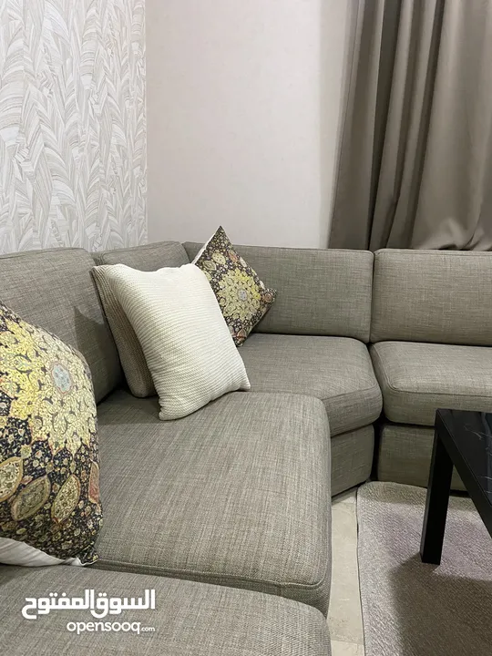 Home centre living room use it only for 1 month