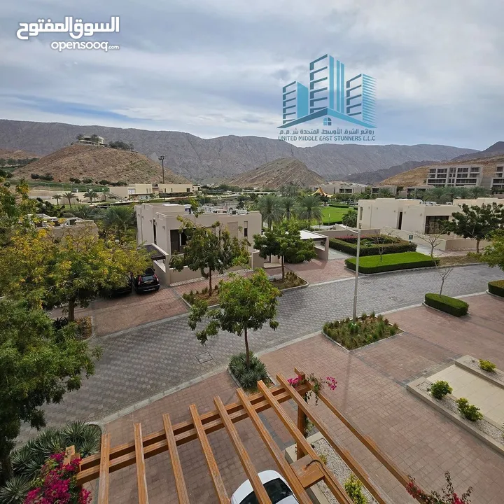 BEAUTIFUL FULLY FURNISHED 2 BHK APARTMENT IN MUSCAT BAY