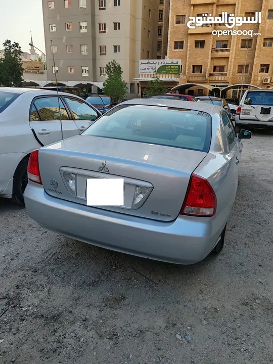 للبيع BMW 316i موديل 2011