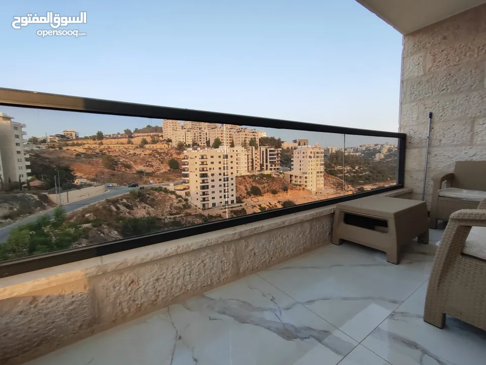 شقة مفروشة جديدة لم تُسكن بعد – سوبر دلوكس الطيرة – خلف مدارس المستقبل