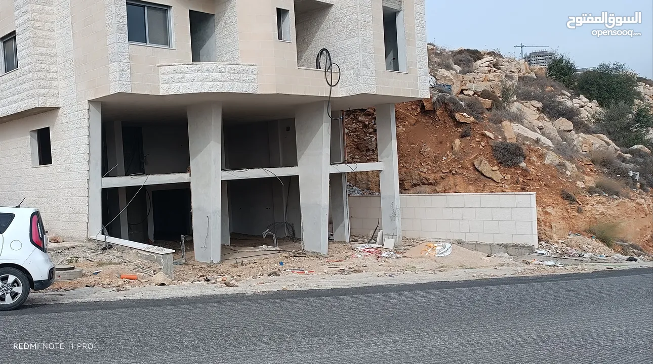 محلات مع سدد الشارع الرئيسي ضاحية الريحان