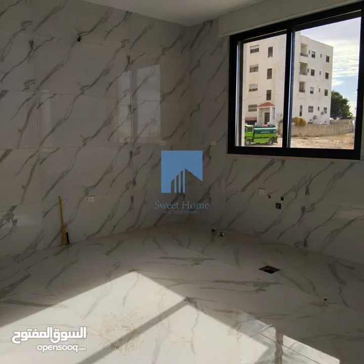 شقة فاخرة للبيع في خلدا - قرب إشارة البنك العربي طابق ثاني 145م تشطيب سوبر ديلوكس لم تسكن