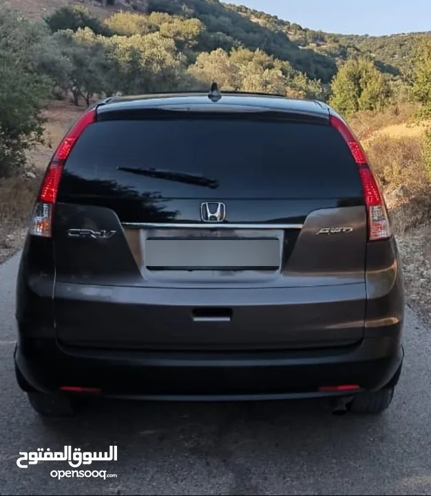 هوندا جيب CR-V فل كامل وفحص كامل 3 جيد وقصعه