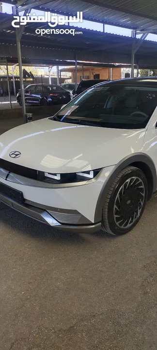 أيونيك 5 هيونداي كهربائية موديل 2022 مجمركة دفع رباعي AWD فل الفل مع بانوراما للبيع مواصفات أوروبية