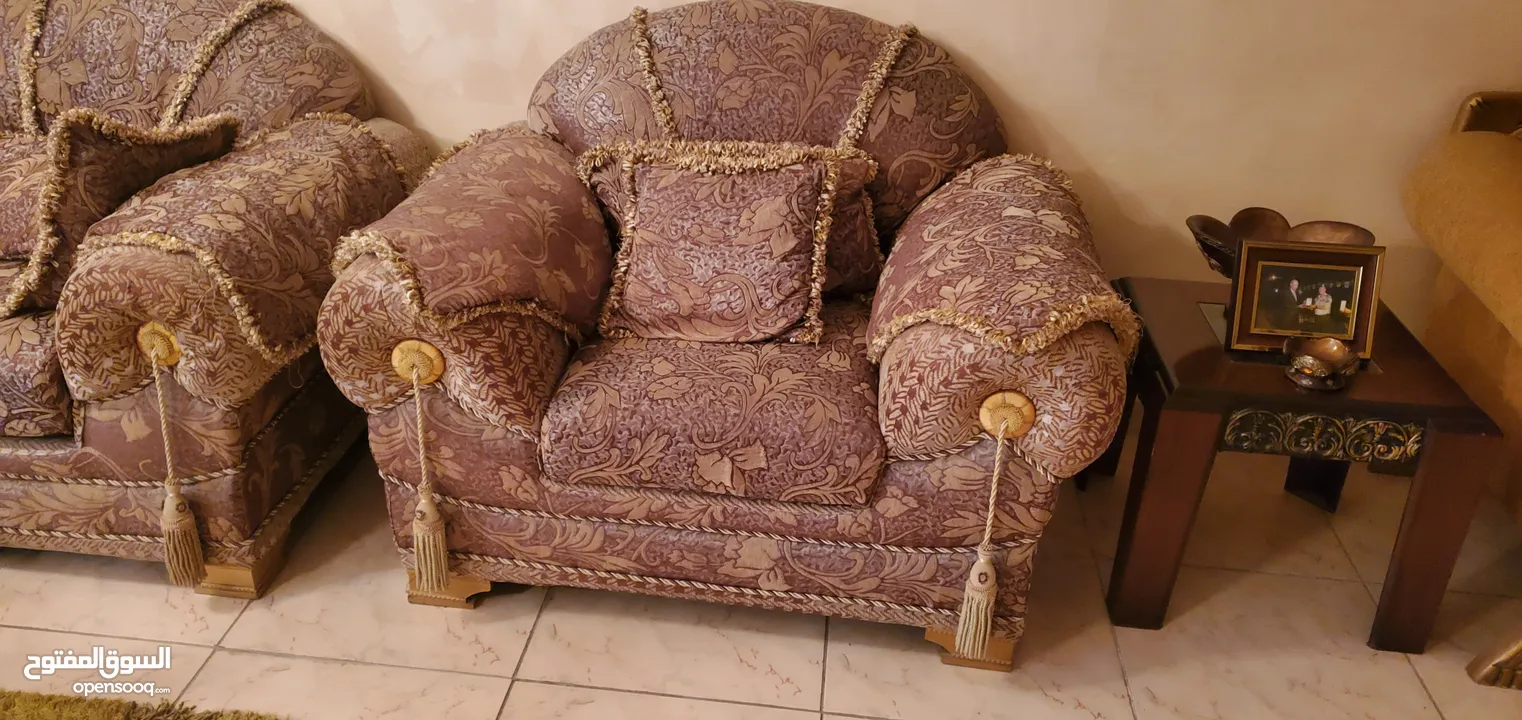 طقم كنب ضيوف ملوكي مستعمل نظيف بحال  الجديد للبيع والشرى ما بقصر معه