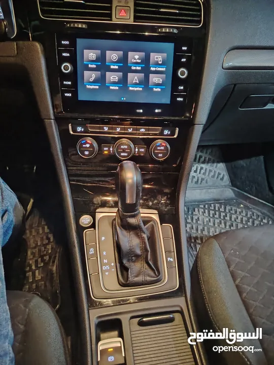 جولف 2020 IQ drive ماطور 1.5 عداد ديجيتال فل اضافات عدا فتحه