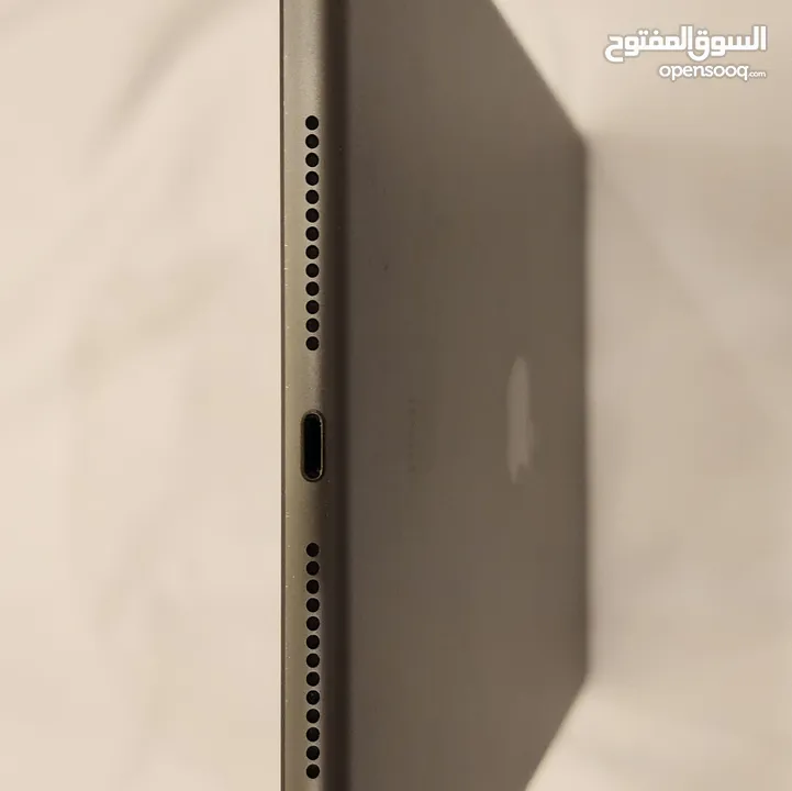 ipad 7 like new - ايباد7 نظيف نفس الجديد