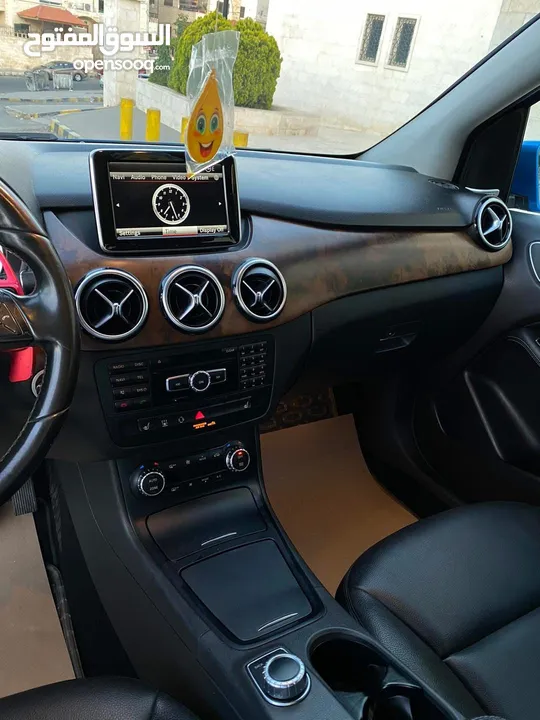 مرسيدس B class ماشيه 88 الف فقط بحاله الوكاله