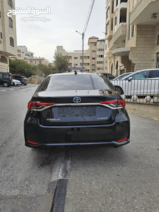 تويوتا كورولا هايبريد اكثر سياره مبيعا في العالم