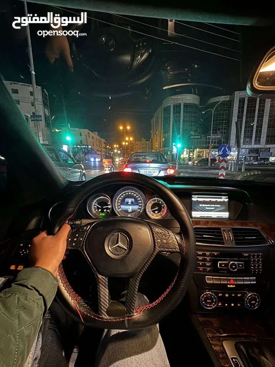 طارة مرسيدس w204 مع اير باق وكاربون فايبر