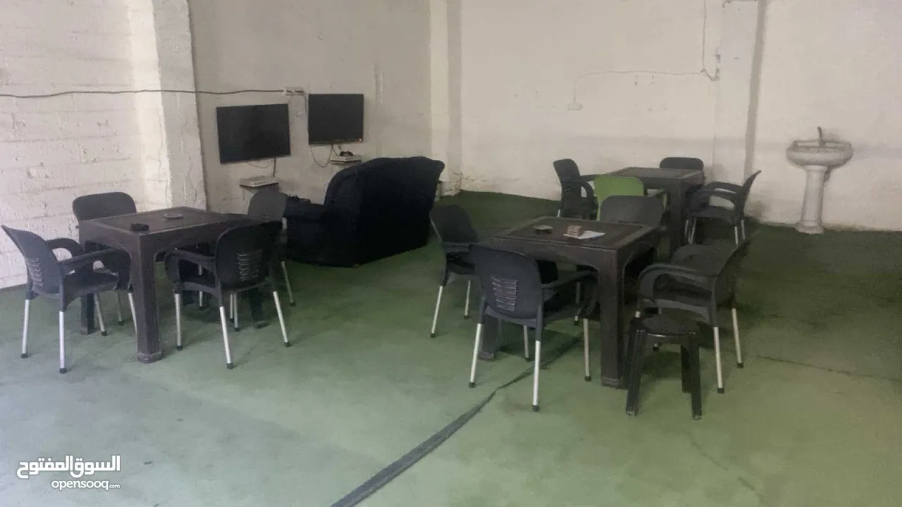 عدة قهوة وبلياردو