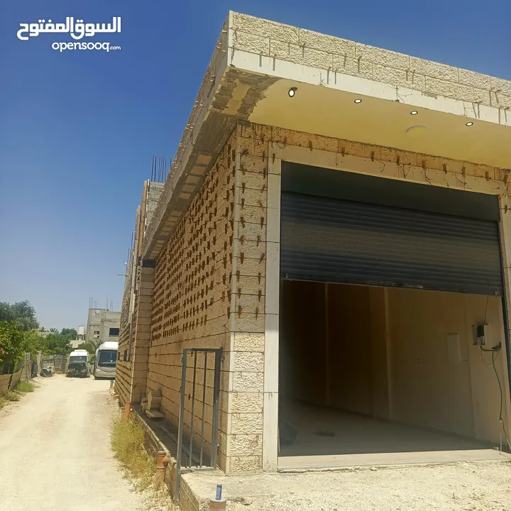 للبيع بناء مستقل محلات تجارية