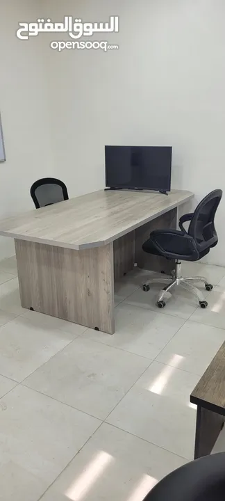 طاولة اجتماعات للبيع