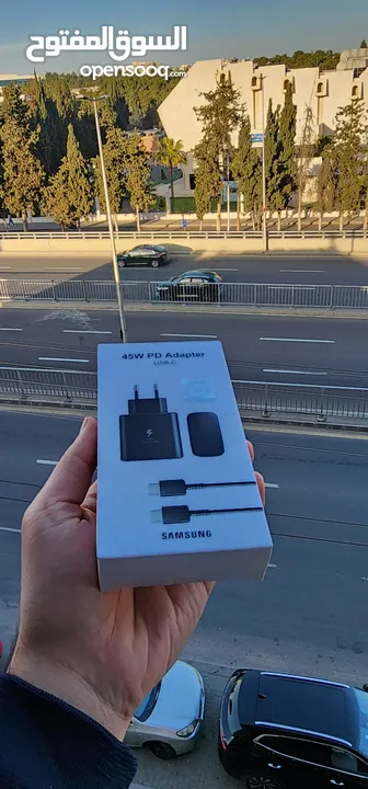S22 5G شرق اوسط خطين عربي بحالة الجديد حرفيا معالج سناب دراجون