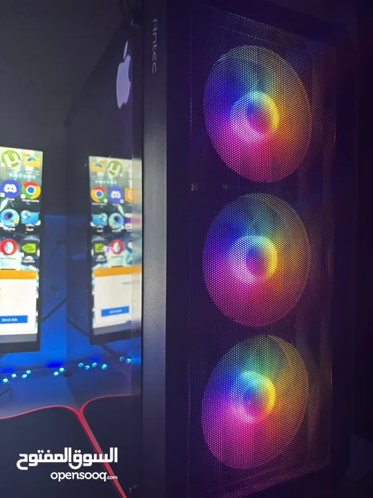 سيت اب كمبيوتر جيمنج مع كامل الملحقات الخاصة به