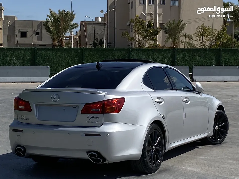 Lexus is250F//2009