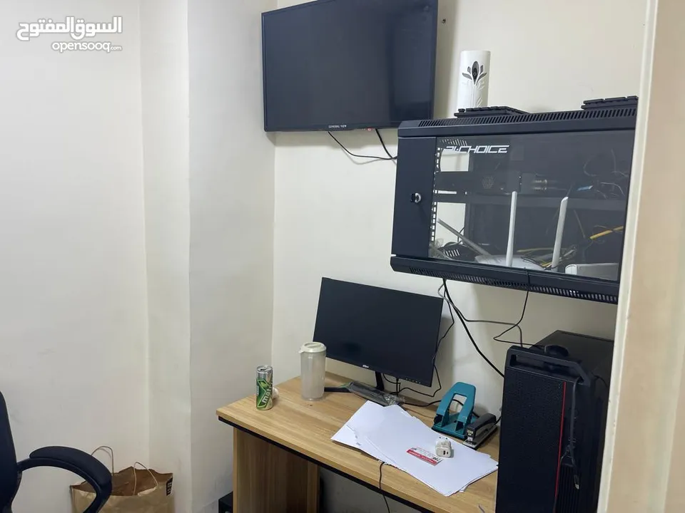 مطعم مأكولات يمنيه للبيع مع معدات كاملة في شارع الإذاعة بجانب بن العميد