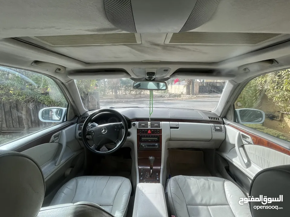 مرسيدس  E200KOMPRESSOR AVANTGARD