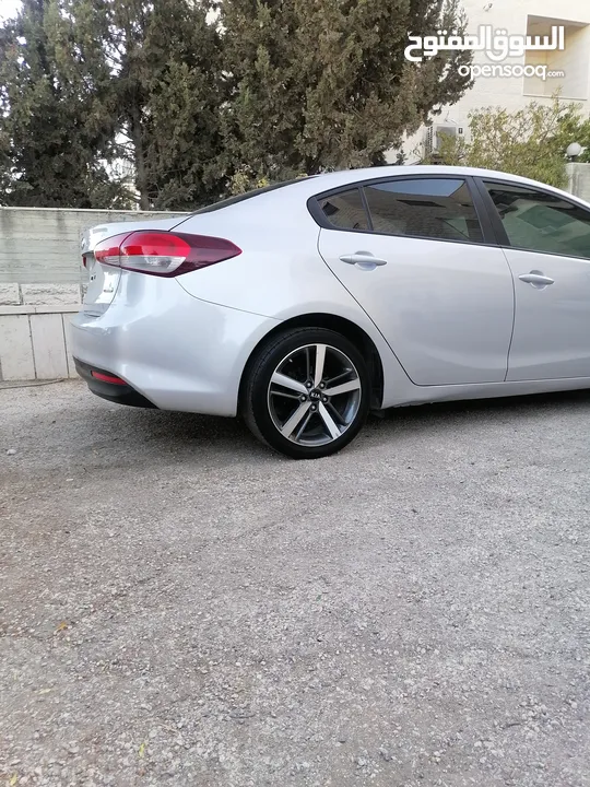 كيا K3 / ماتور 1600 / ديزل اقتصاديه الأكثر طلبا / موديل 2017 /اصل كوري