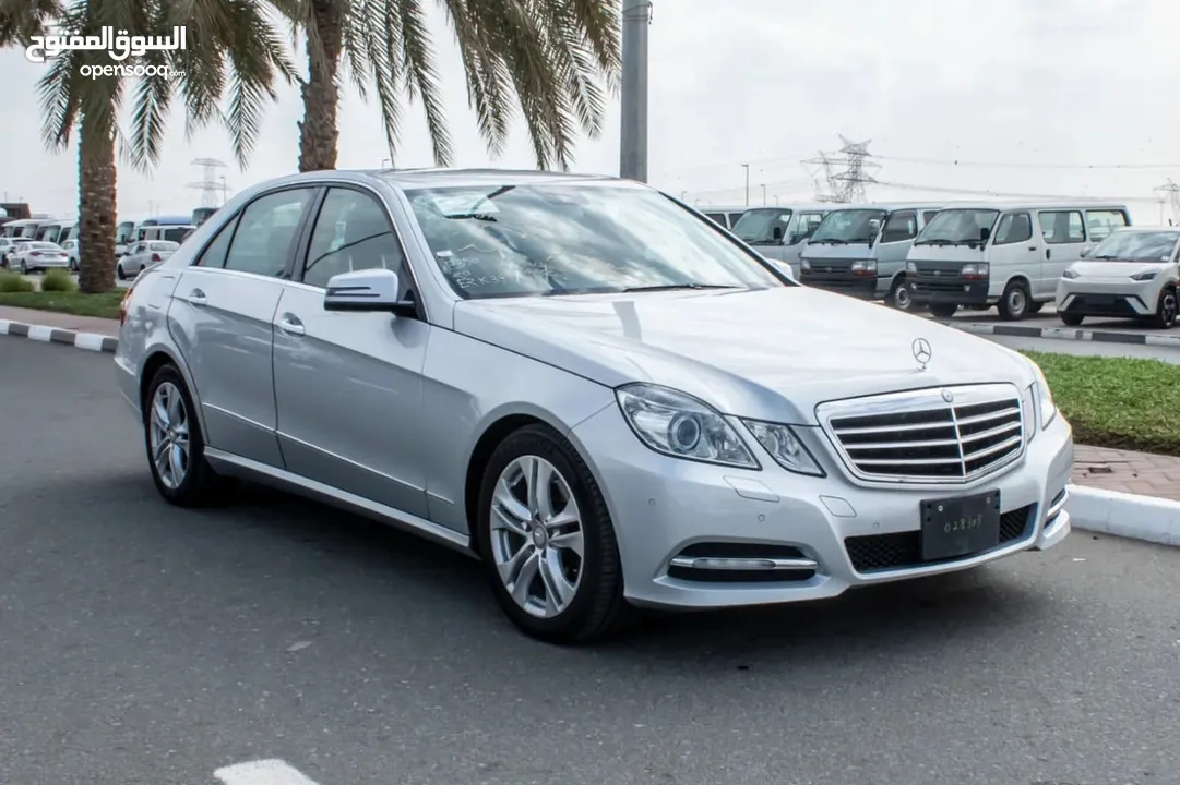 Mercedes Benz E350 AMG Kilometres 30Km Model 2012