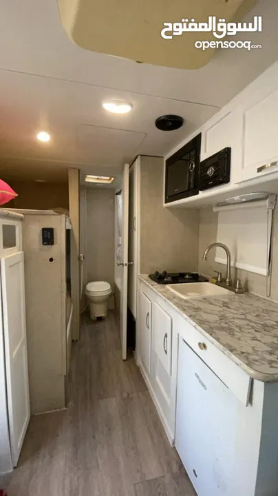 للبيع كرفان أمريكي 18 قدم موديل 2018  For sale: 18-foot American caravan, 2018 model