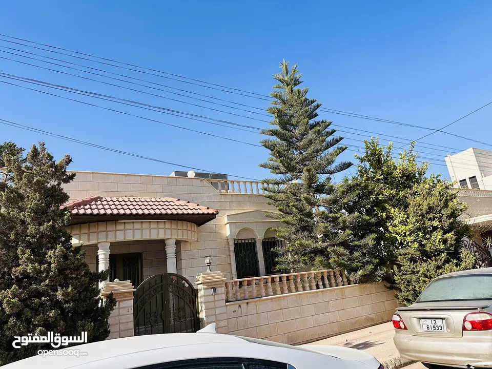 منزل للبيع - الزرقاء - مدينة الشرق - بالقرب من مسجد الكيالي