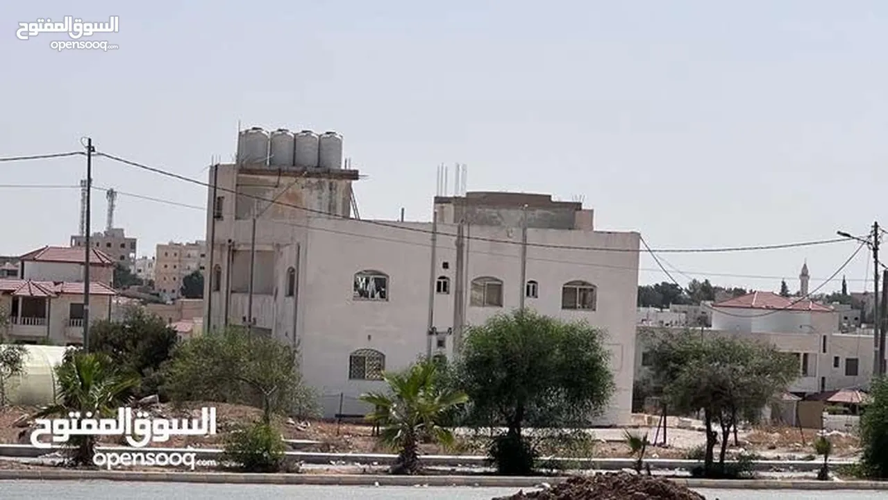 عمارة للبيع بالقرب من جامعة مؤتة