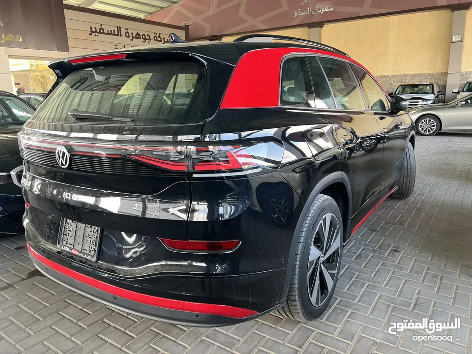 ID.6 X PRO 2024 black edition ( معرض الحضر )