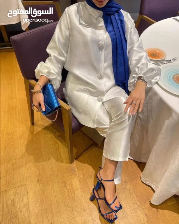 ملابس اطقم نسائي