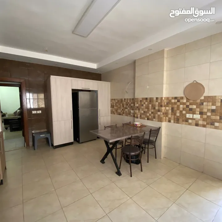 شقة مفروشة للايجار اليومي ثلاث غرف نوم