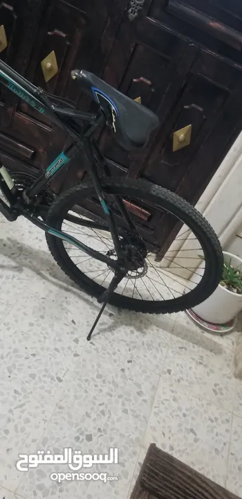 دراجة هوائية ( بسكليت ) بحالة ممتازة جيدة و جبلية وبسعر 430 شيكل المعني يتواصل معنا