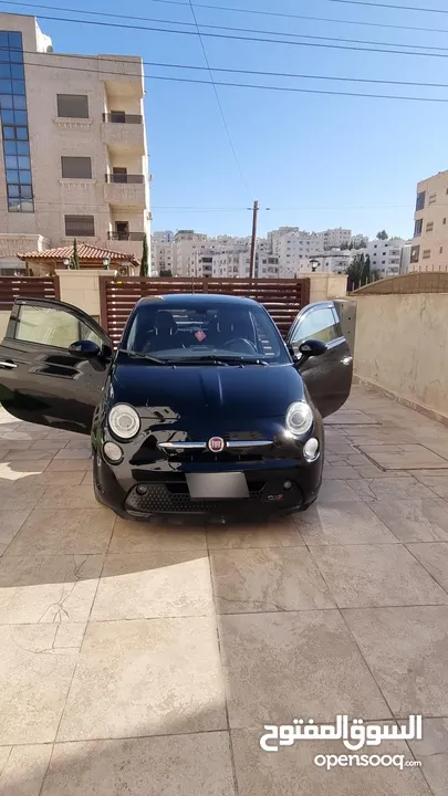 سيارة Fiat e500 موديل 2017