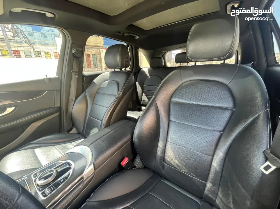 MERCEDES GLC300  2017 للبيع دون اي ملاحظات