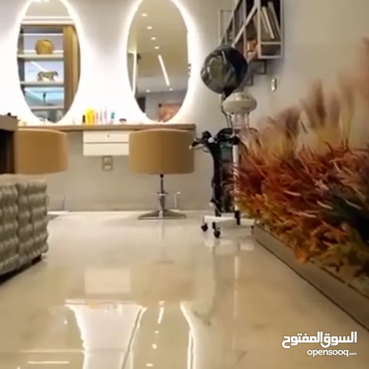 صالون ستاتي للبيع مع كامل عدتو موقع مميز