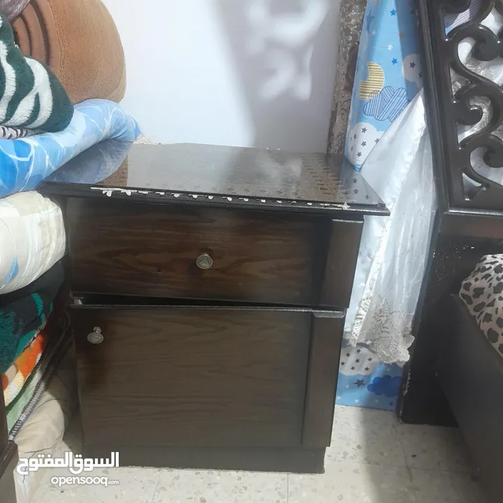 غرفه  بحاله جيده مستعجل للبيع