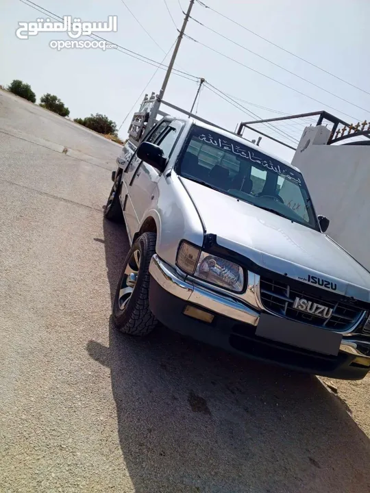 للبيع بكم اسوزو غمارتين موديل 2002