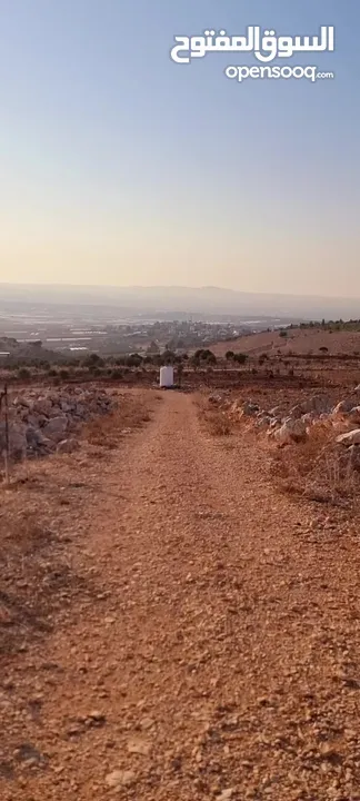 أرض مميزة مطله و مرتفعه بافضل موقع في دير غزاله