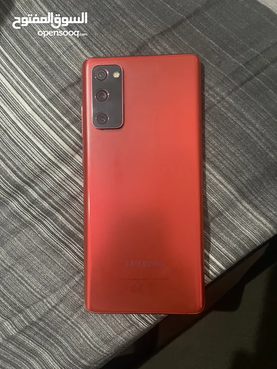تلفون للبيع S20 fe