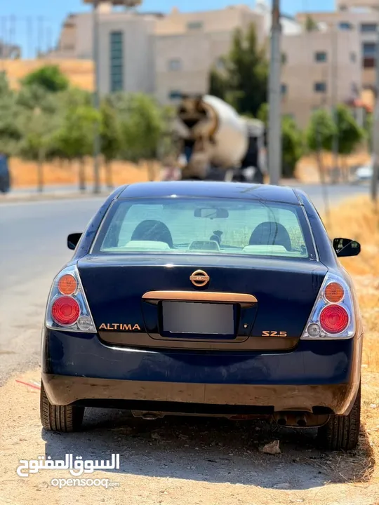 نيسان التما بنزين ماتور 2500 لون اسود