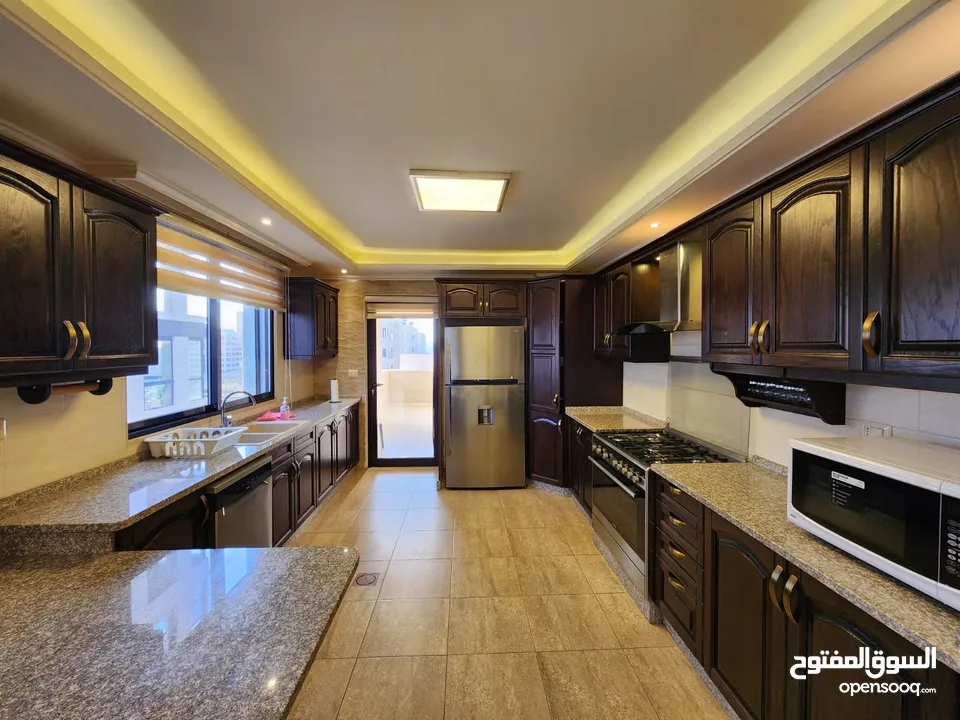 شقة مفروشة في دير غبار للإيجار ref : 14234