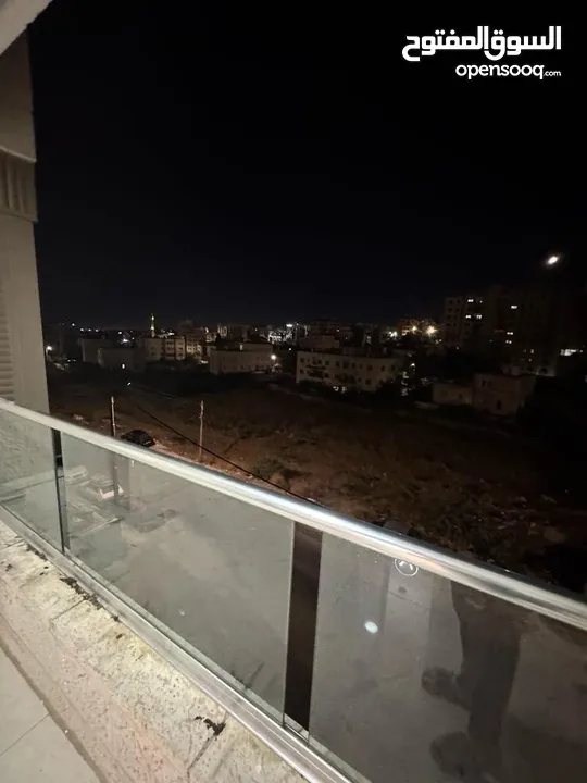شقة فسيحة للإيجار في الشرفة – سكن عائلي راقٍ بسعر مميز