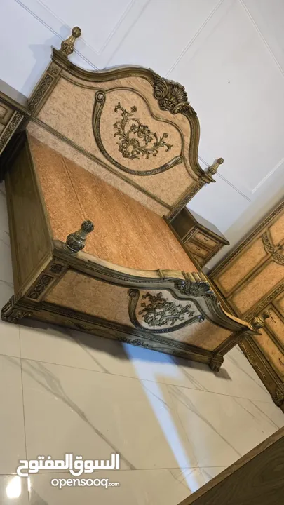 غرفة نوم ماستر خليجي  مع ملحق إضافي فخمة وفاخرة جداً  بتفاصيل مميزة بعمق 60_سم  " 6قواطع خشبية بح