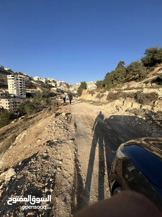 ارض واد الزرزير مطله وهادئه