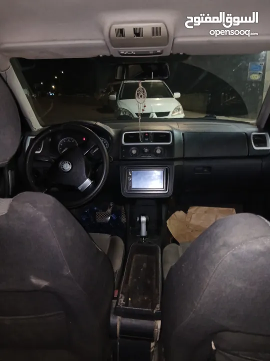 سيارة نظيفة خالية من الحوادث