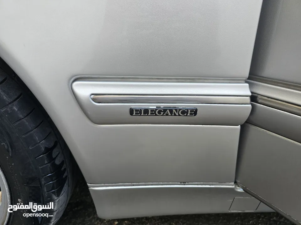مرسيدس E200 Elegance للبيع موديل 2000 نظيفة